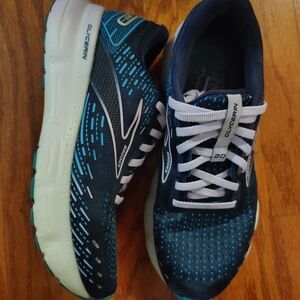 Brooks Glycerin Women's Athletic Shoes - Navy and Teal